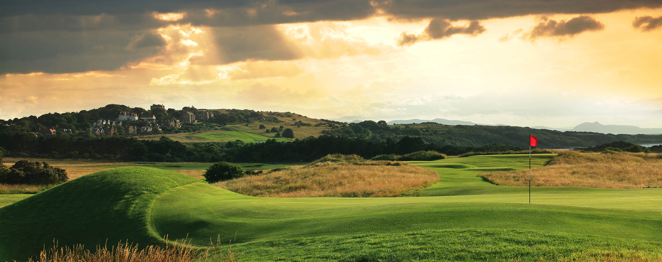 Muirfield - 4th Green with view of Gullane